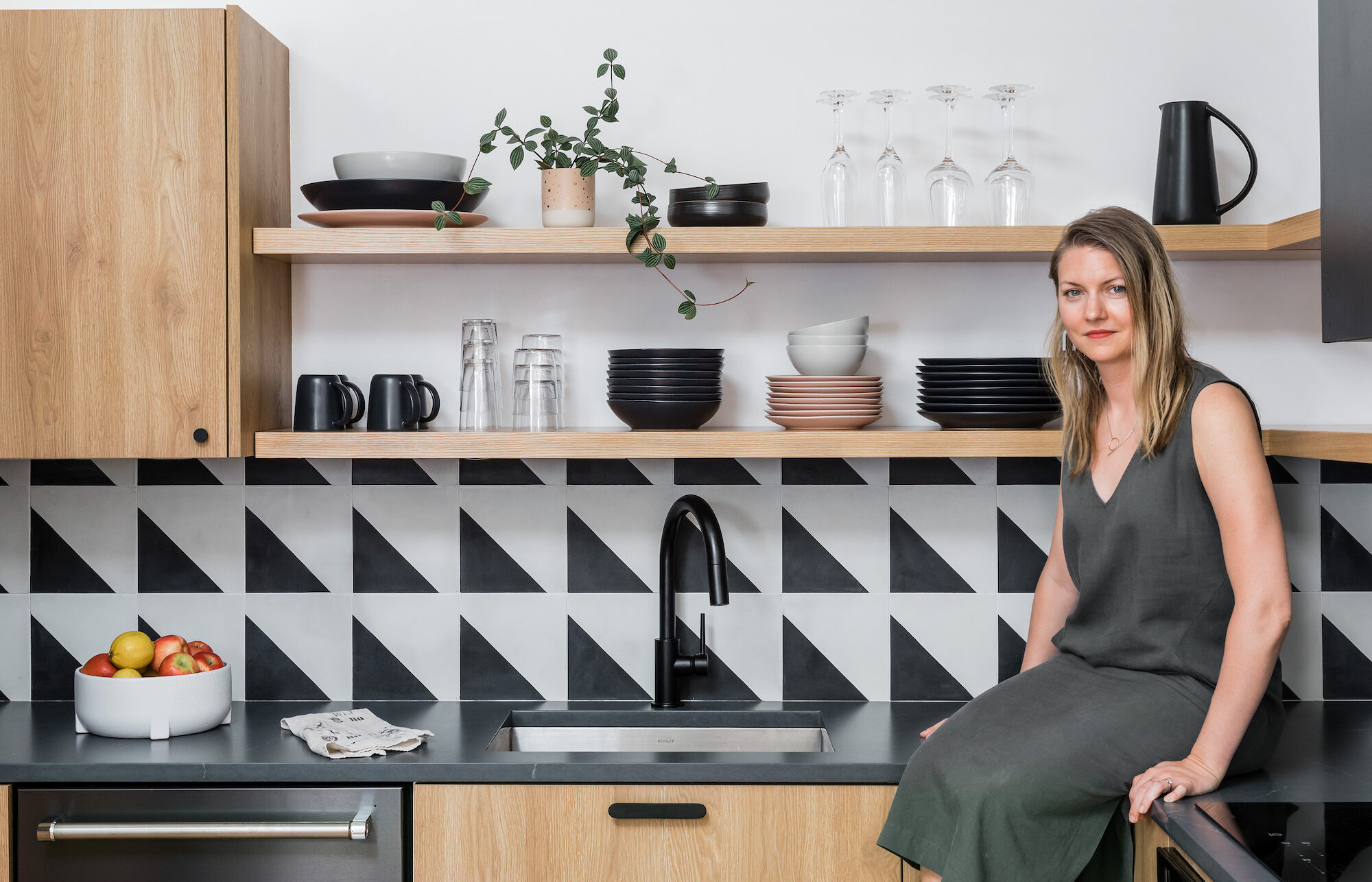 This Reno Pro Designed Her Dream Kitchen in Two Months - SemiStories