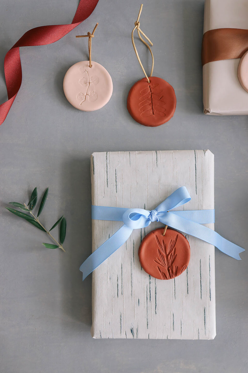 These DIY Botanical Clay Gift Tags Double as Ornaments SemiStories