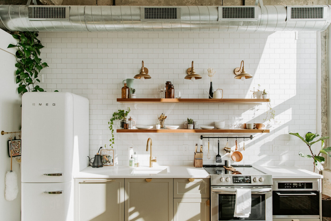 6 Kitchen Floating Shelf Ideas That Maximize Storage Space - SemiStories