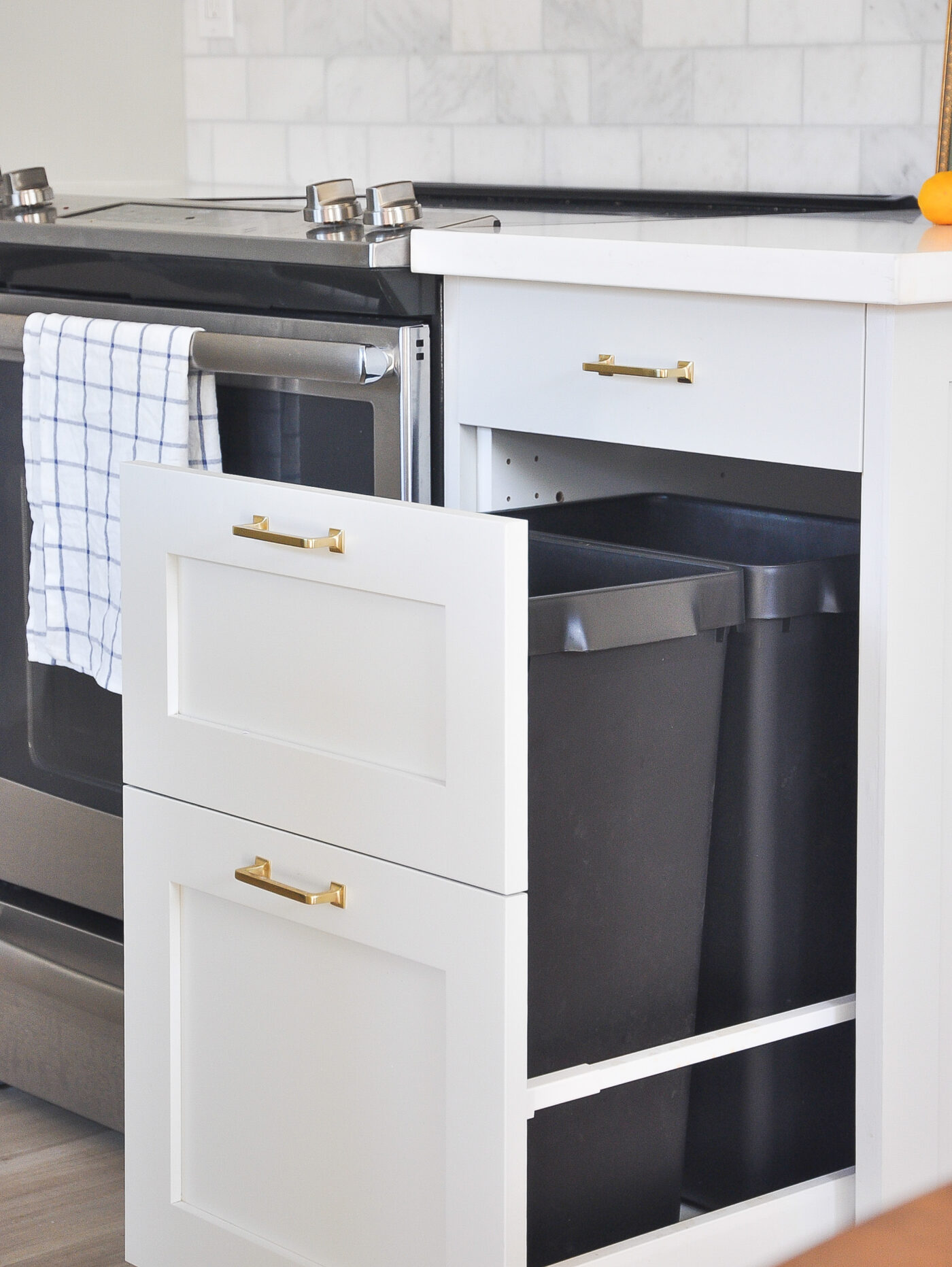 Ikea Pull Out Drawer Cabinet - Dragon Beting