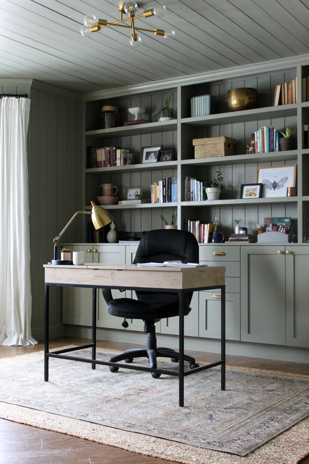 6 Affordable Home Office Ideas That Look Expensive - SemiStories