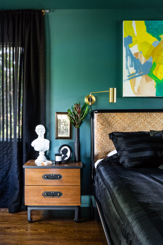 Midcentury Los Angeles Home With Green Bedroom