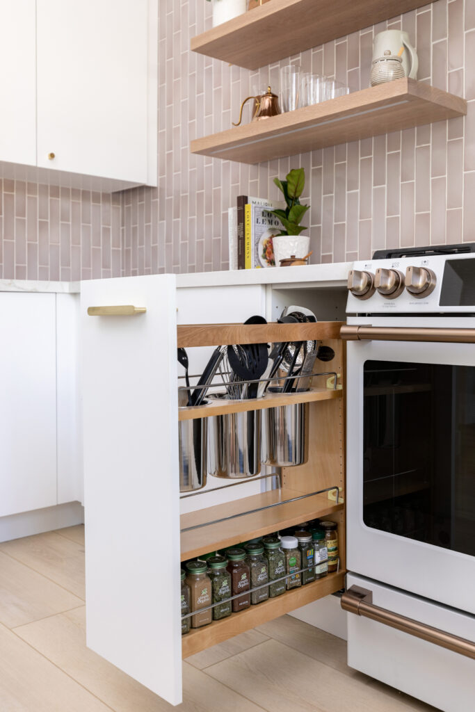 Spice rack pull out cabinet in a boxi kitchen