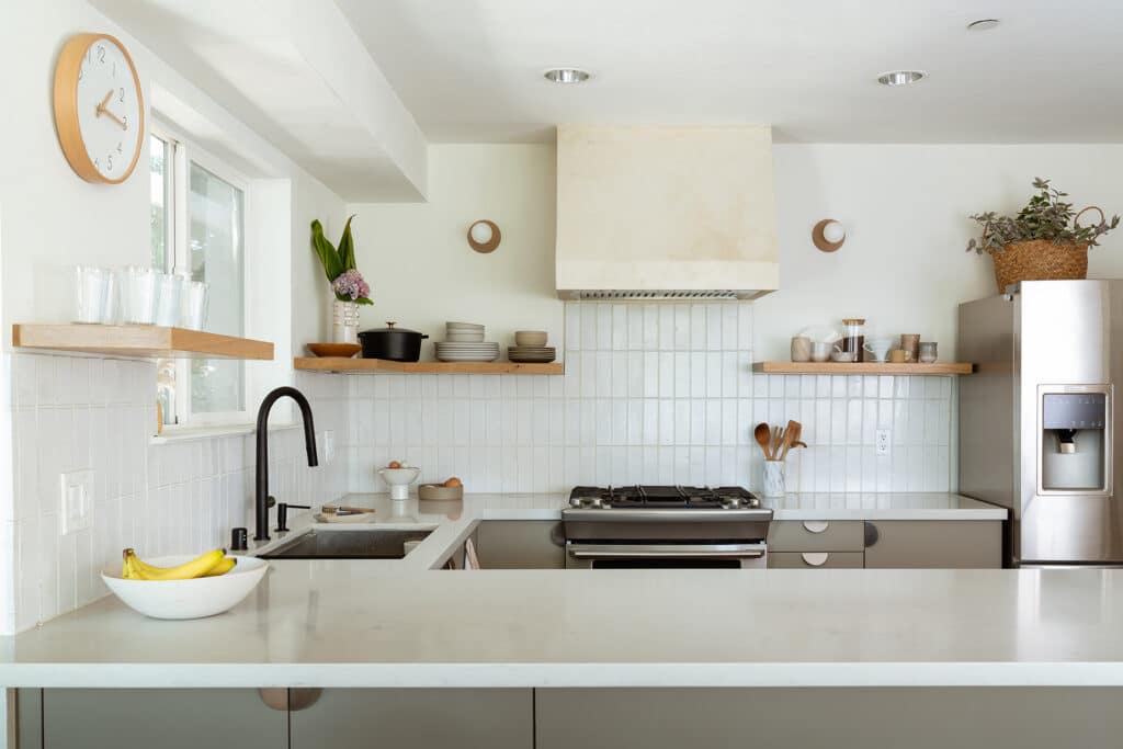 This Bay Area Designer DIYed Her Kitchen to Craft Cabinetry Without Gaps
