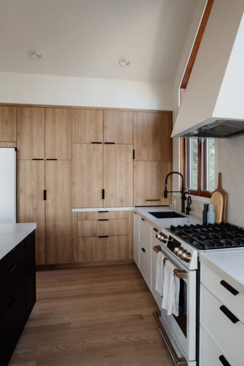 Wooden Kitchen Cabinets Are Still a Designer Fave