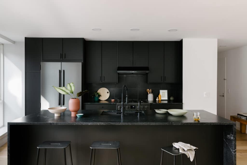 Celebrity Photographer Sebastian Kim’s Kitchen Will Sell You on Black Cabinetry