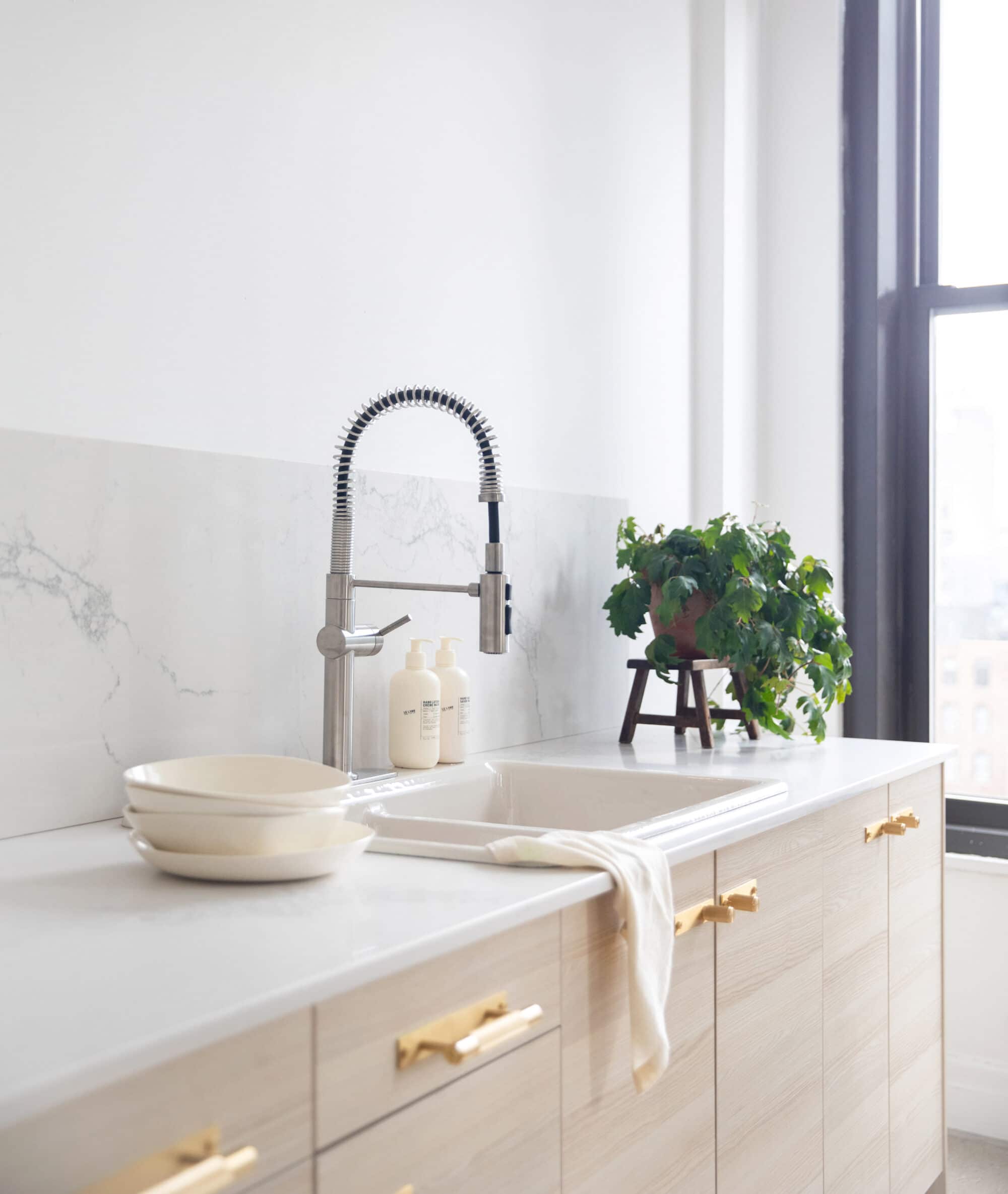 How to Choose Countertops for Your Kitchen, When You’re on a Budget